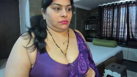 tarivishu23 @ stripchat on 20231108