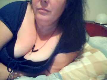 chubbypeach123 @ stripchat on 20231109