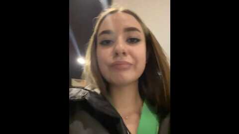 snow_ma1den @ stripchat on 20231110