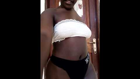 holygrail001 @ stripchat on 20231111
