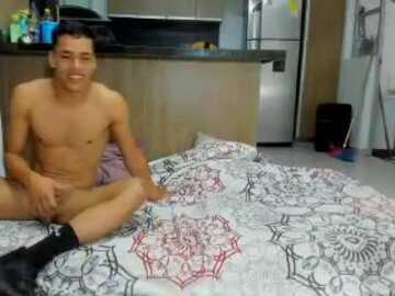 homehot_ @ stripchat on 20231111