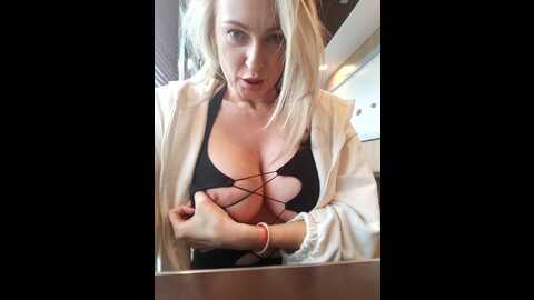 legslong @ stripchat on 20231111