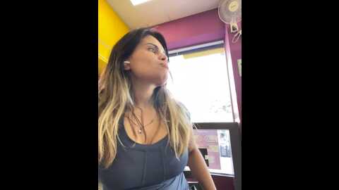 melanny10 @ stripchat on 20231111