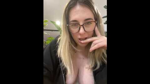 mommmyyummy @ stripchat on 20231111