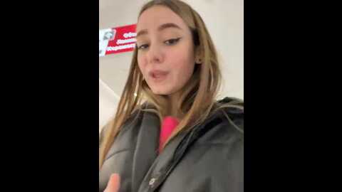 snow_ma1den @ stripchat on 20231111