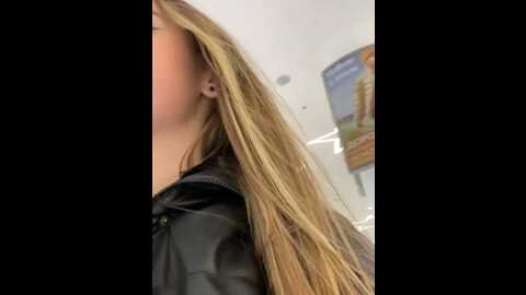 snow_ma1den @ stripchat on 20231111