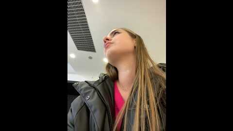 snow_ma1den @ stripchat on 20231111