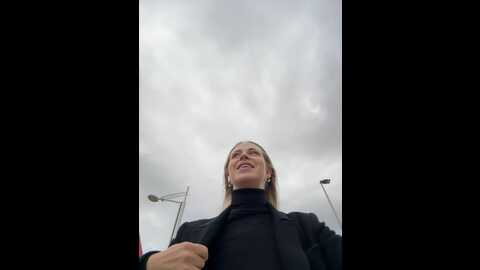streetdoll @ stripchat on 20231111