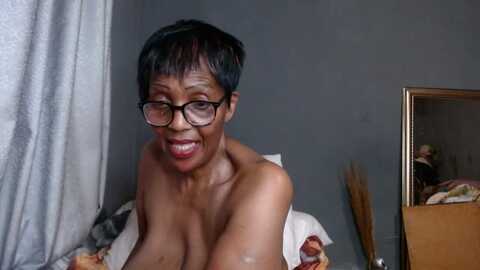 bustybutterbumcougar @ stripchat on 20231112