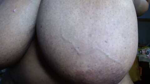 bustybutterbumcougar @ stripchat on 20231112