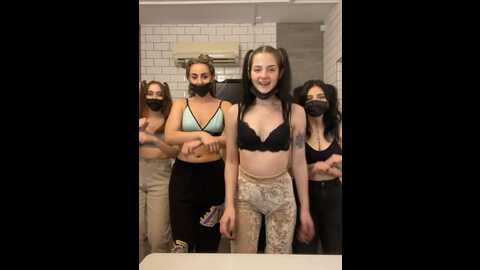rollinggirls @ stripchat on 20231112