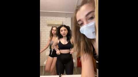 rollinggirls @ stripchat on 20231112