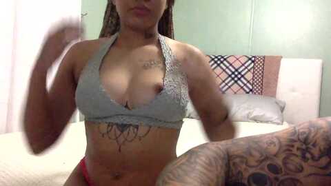 crazylightskin03 @ stripchat on 20231113