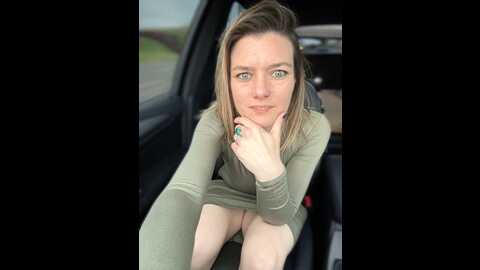 ladylena1 @ stripchat on 20231113