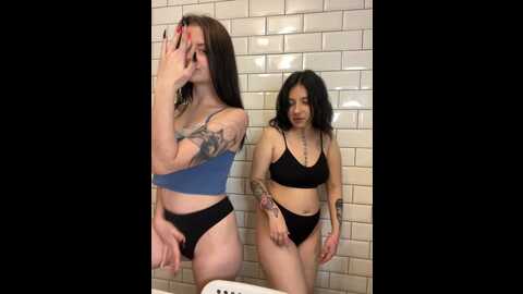 rollinggirls @ stripchat on 20231113