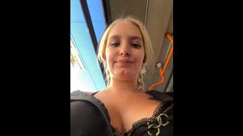 milkyy_wway @ stripchat on 20240921