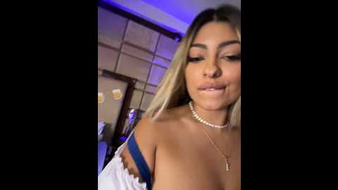 yaramoon_ @ stripchat on 20240921