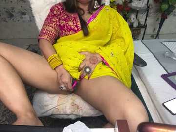 mahimagicdoll_desi @ stripchat on 20240922