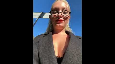 milkyy_wway @ stripchat on 20240922