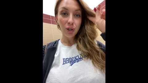 sweet___emily @ stripchat on 20240922