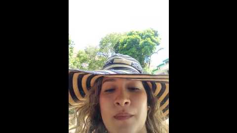 sara_smiiith211 @ stripchat on 20240923