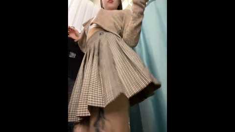 holly_play @ stripchat on 20240925