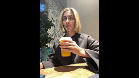 feral_berry_8133 @ stripchat on 20240926