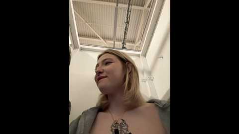 littlebitchess @ stripchat on 20240927