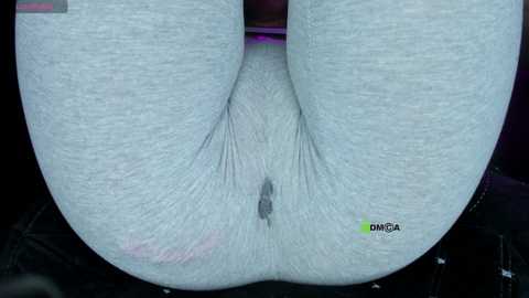 cameltoy_squirt_inpants