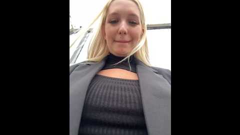 milkyy_wway @ stripchat on 20240928