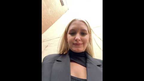 milkyy_wway @ stripchat on 20240928