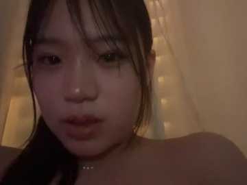 riri__oo @ stripchat on 20240928