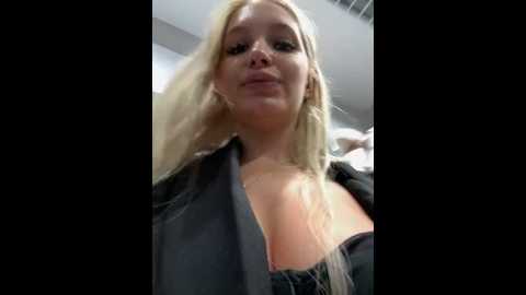 milkyy_wway @ stripchat on 20240929