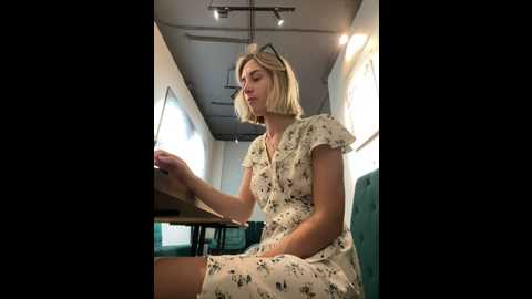 feral_berry_8133 @ stripchat on 20240930