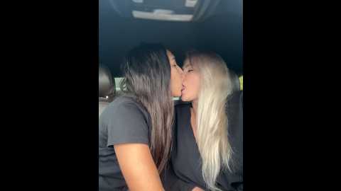 aesthetic_v @ stripchat on 20241001