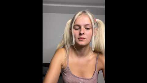 allylove03 @ stripchat on 20241001