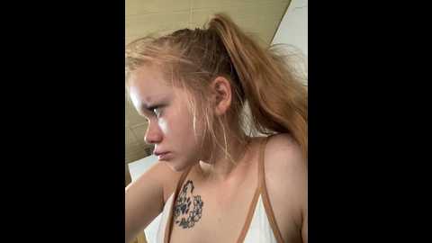 bella_1112 @ stripchat on 20241001