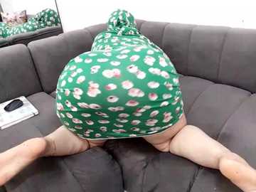 0zozo @ stripchat on 20241002