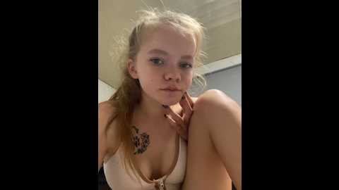 bella_1112 @ stripchat on 20241002