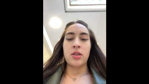 holly_play @ stripchat on 20241002