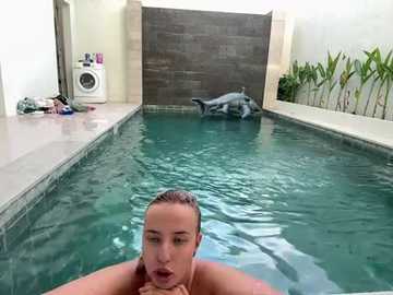 nura_n_sarah @ stripchat on 20241003