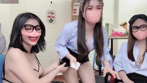 lyly_office @ stripchat on 20241004