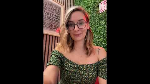 the_snowwhitee @ stripchat on 20241004