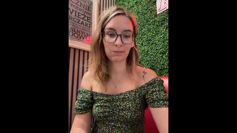 the_snowwhitee @ stripchat on 20241004