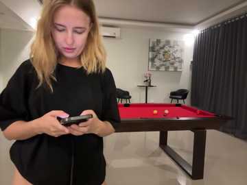 nura_n_sarah @ stripchat on 20241005