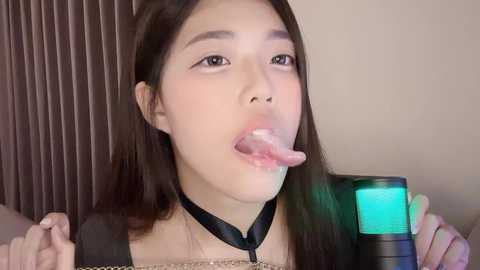 qaz42799 @ stripchat on 20241005