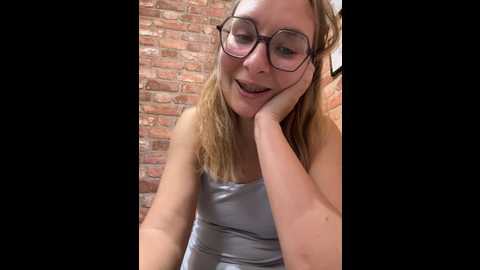 the_snowwhitee @ stripchat on 20241005