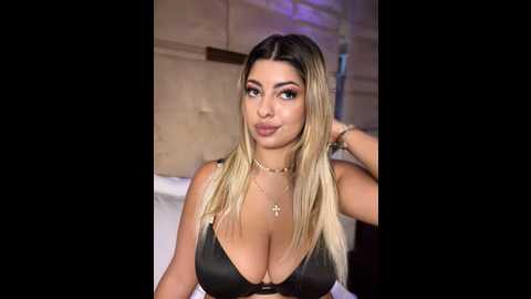 yaramoon_ @ stripchat on 20241006