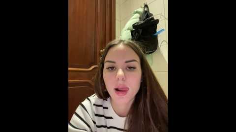 alina_vibe_me @ stripchat on 20241007