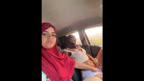 arab_rainbow_girls @ stripchat on 20241007